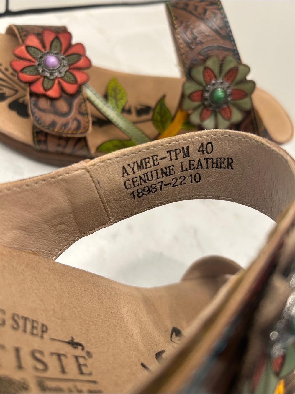 L’Artiste Aymee Spring Step Leather Floral Embellished Women’s Sandals NWOT - Picture 2 of 10